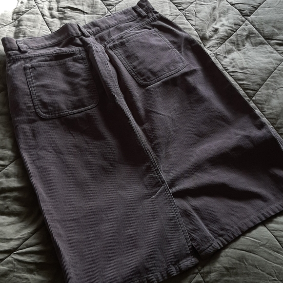 Gap corduroy beige skirt - Picture 2 of 3